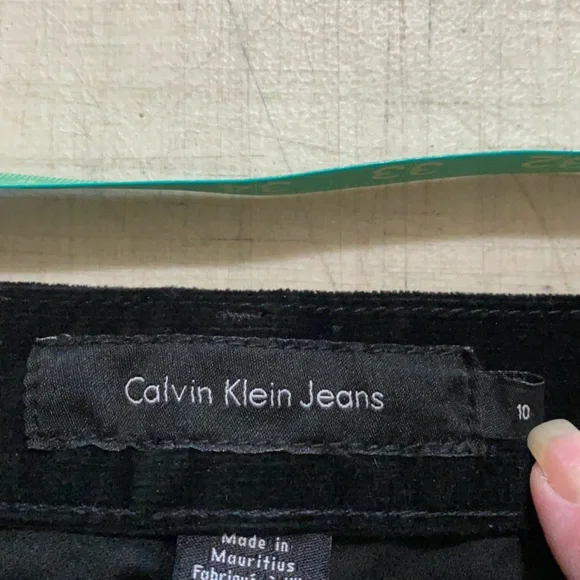 Calvin Klein women’s Jeans Black Corduroy size 10 - Picture 2 of 8